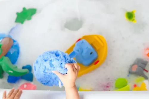Podpowiadamy najfajniejsze zabawki do kąpieli dla dzieci